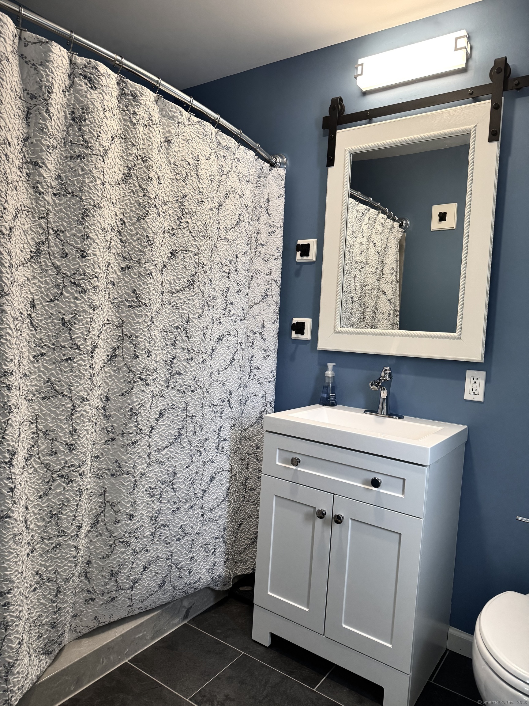 975 Ocean Avenue, New London, Connecticut image 34