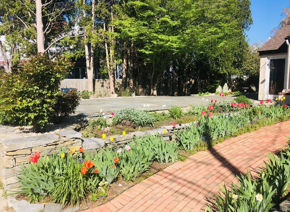 975 Ocean Avenue, New London, Connecticut image 9