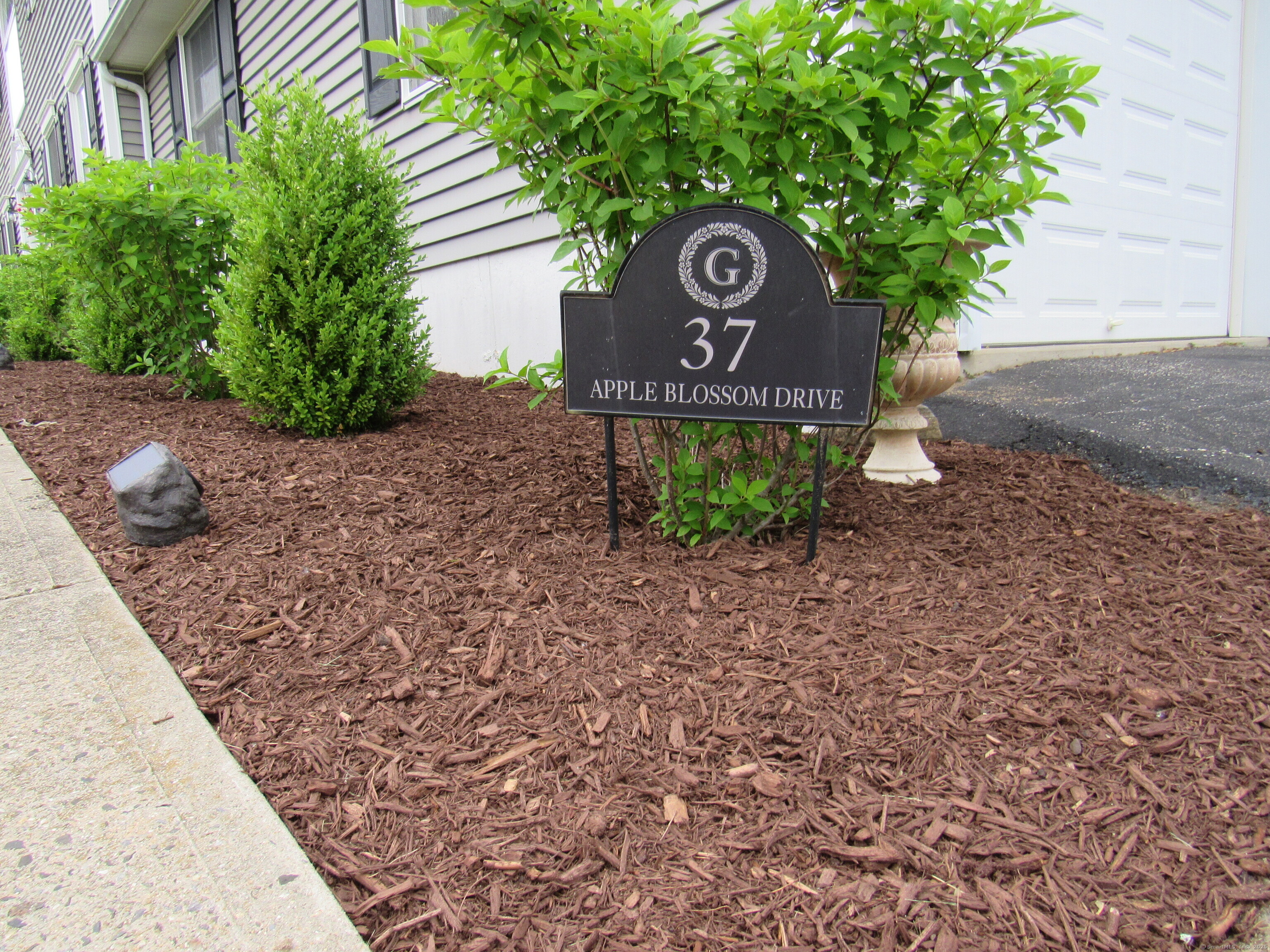 37 Apple Blossom Drive, Naugatuck, Connecticut image 28