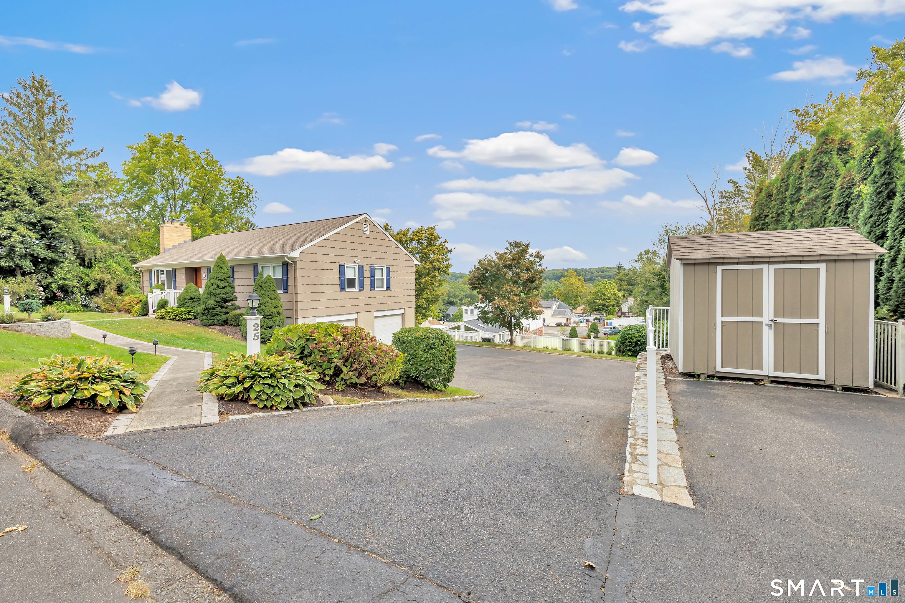 25 Riverview Avenue