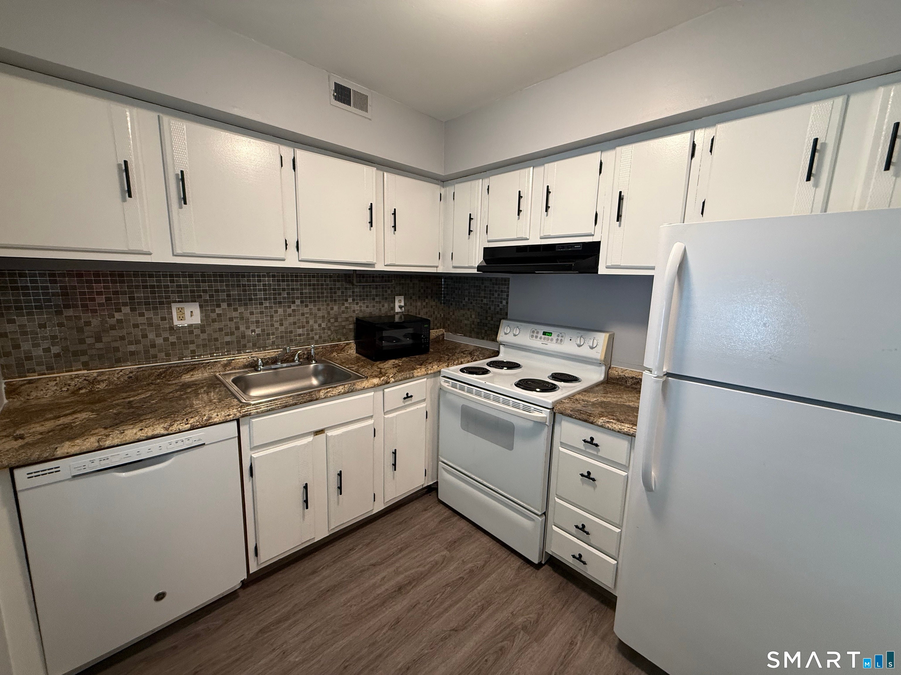 113 Candlewood Drive 113