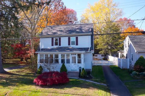 Photo of 11 Yale Street, Wethersfield, CT 06109 (MLS # 24107994)