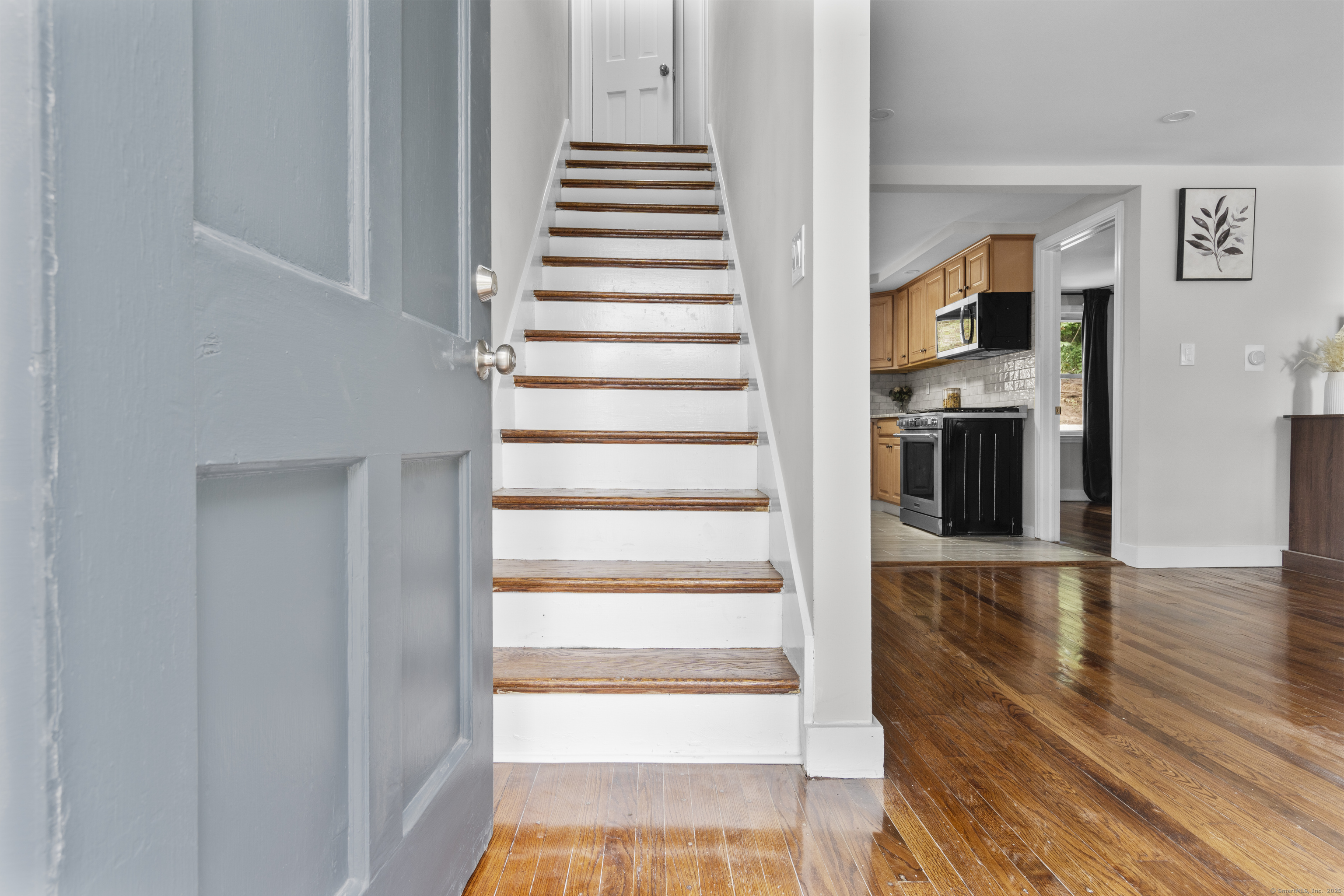 293 New Hanover Avenue