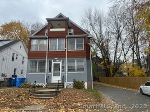 Photo of 33 Emory Court, Bristol, CT 06010 (MLS # 24140214)