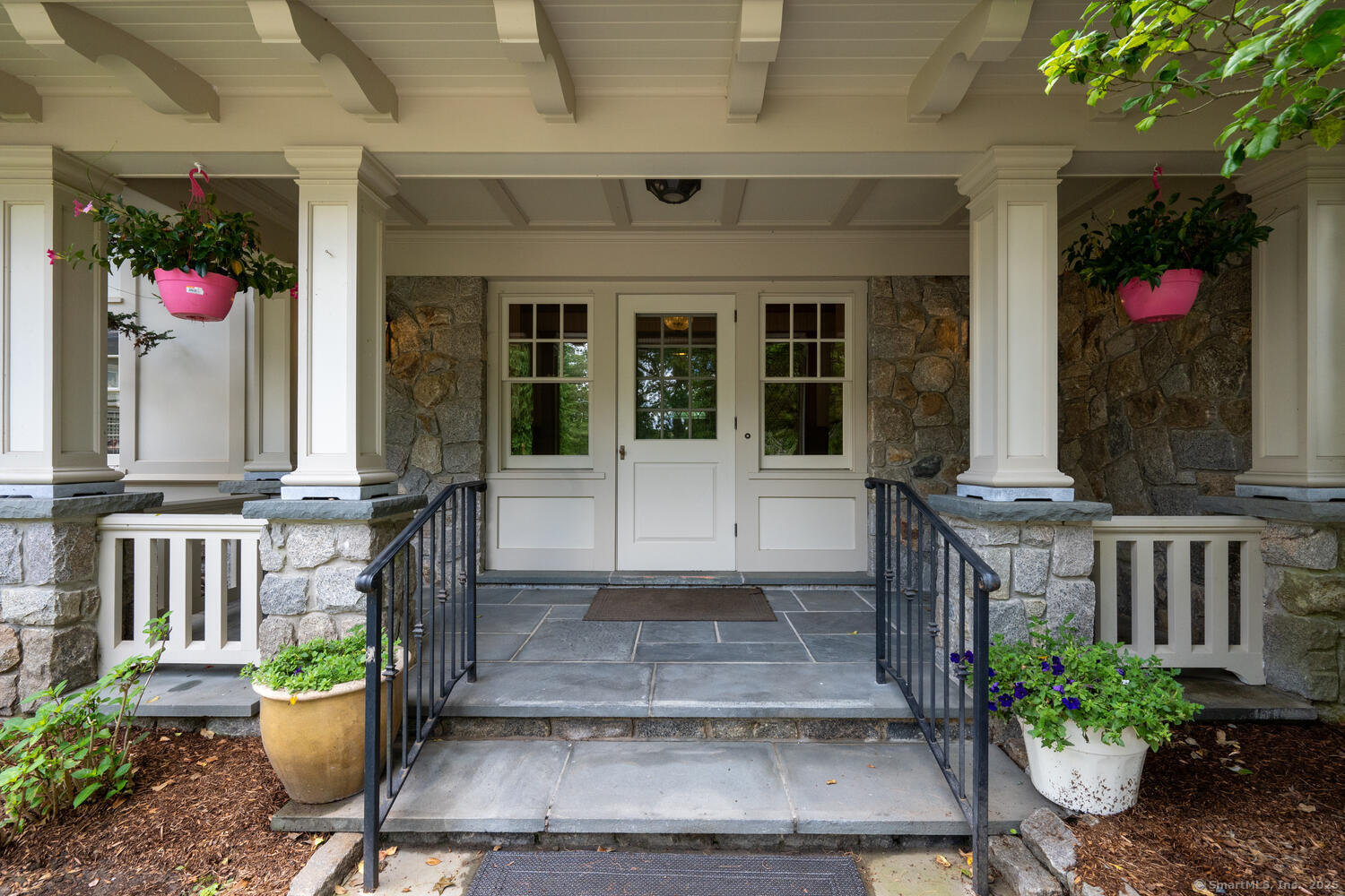 17 Contentment Island Road