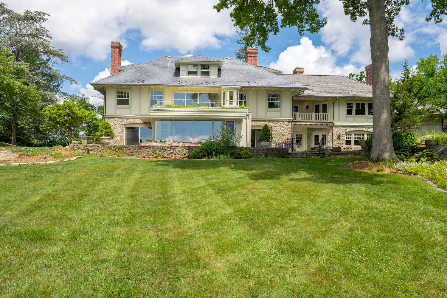 17 Contentment Island Road
