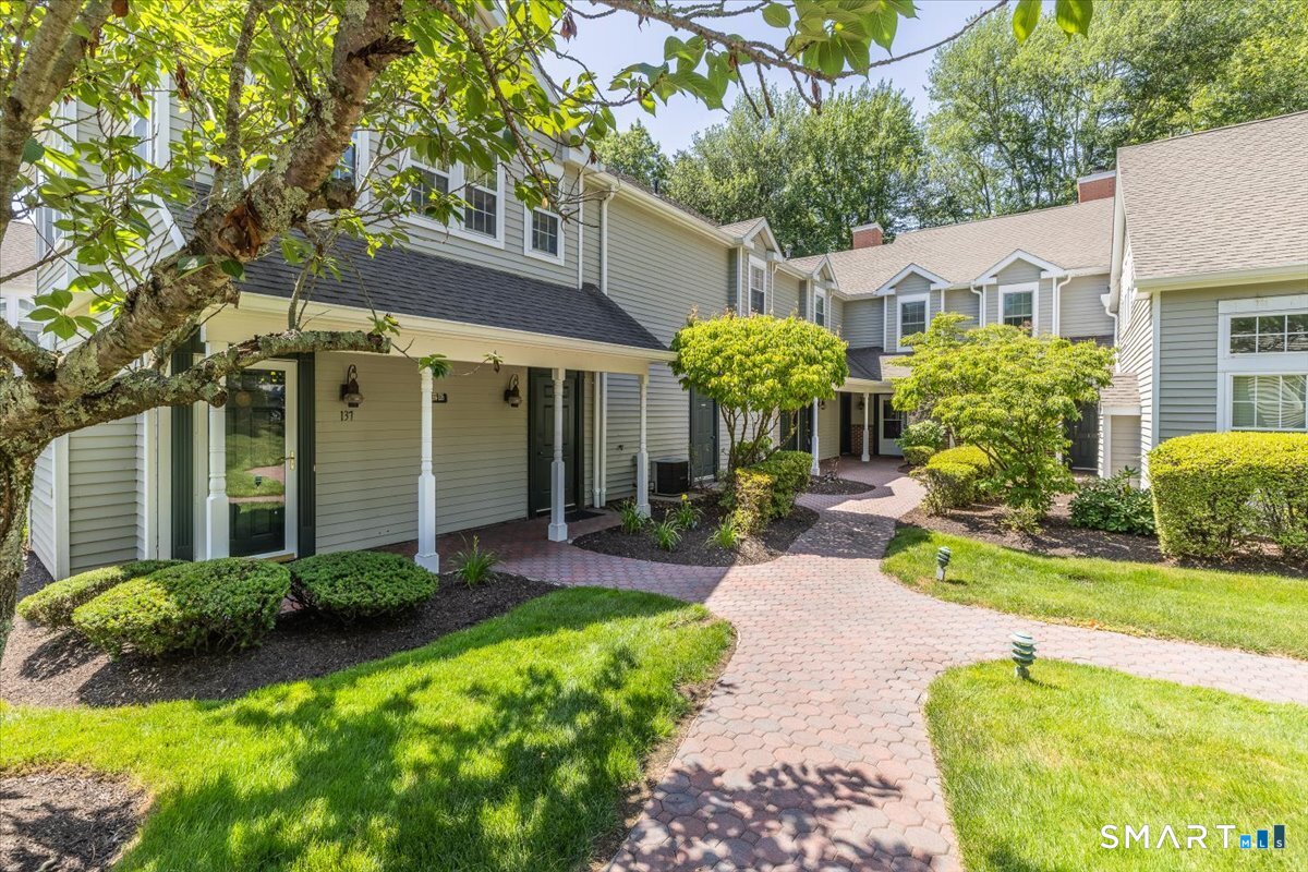 135 Mayfield Drive 135