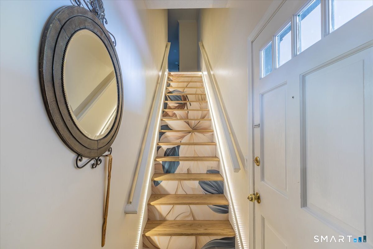 135 Mayfield Drive 135
