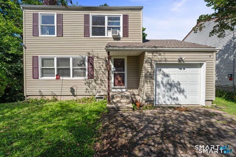 Photo of 19 Kent Court, Middletown, CT 06457 (MLS # 24208642)