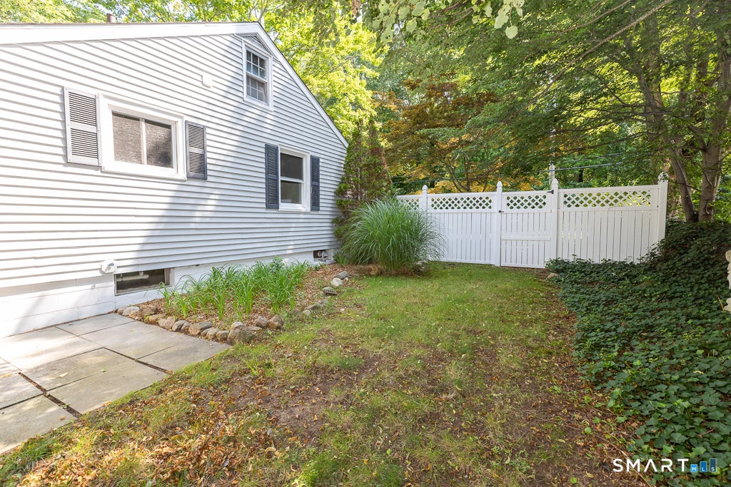 35 School House Road