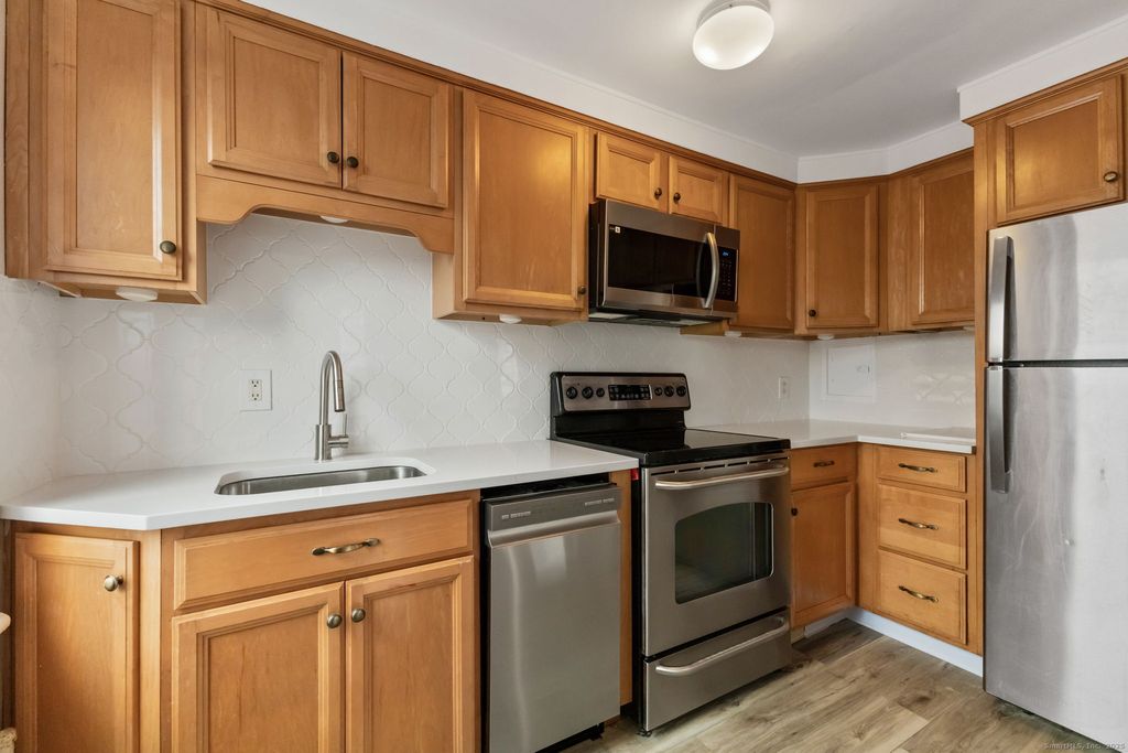 Photo of 218 Bedford Street #APT 4F, Stamford, CT 06901 (MLS # 24142511)