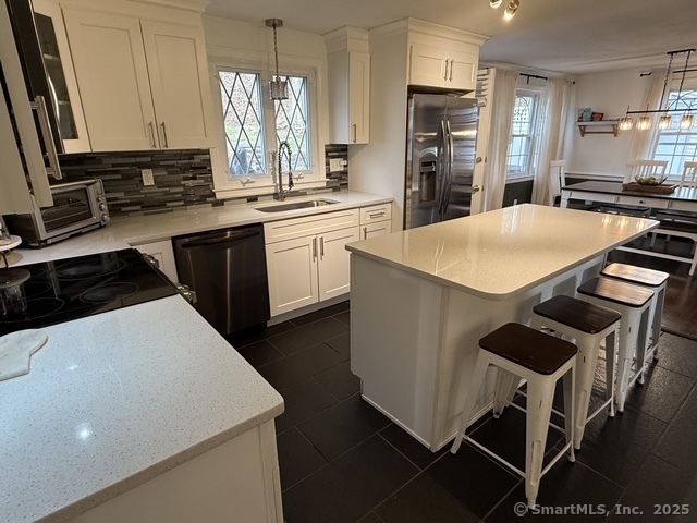 74 Forest Drive, Newington, Connecticut image 9