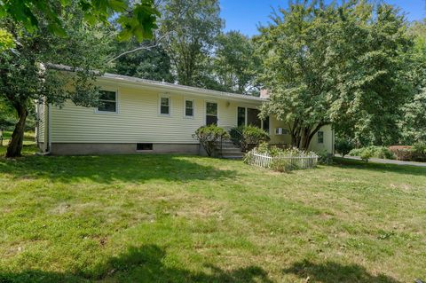 25 Mary Lane Greenwich CT 06878