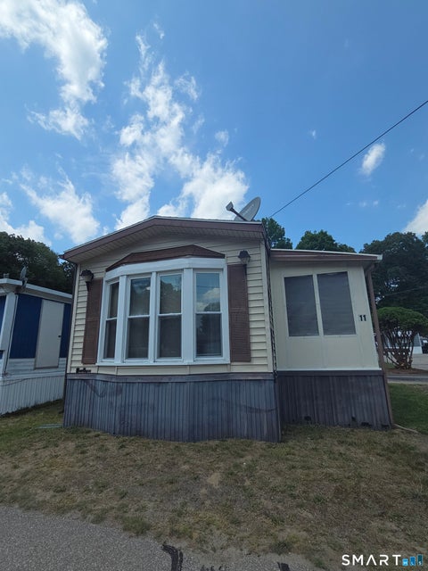 Mobile Home For Sale - 15 Tunnel Hill Court #11<br/> New London County, Lisbon, CT 06351