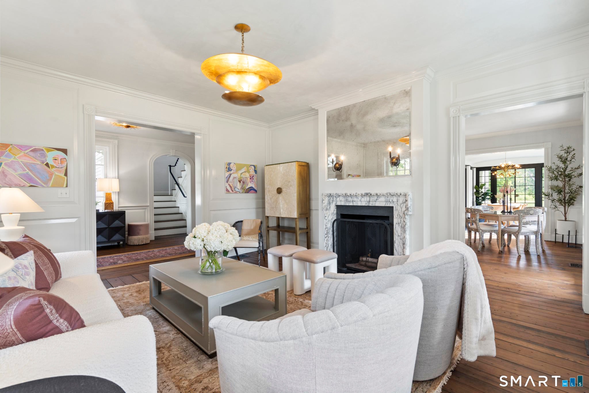 98 Banks Place