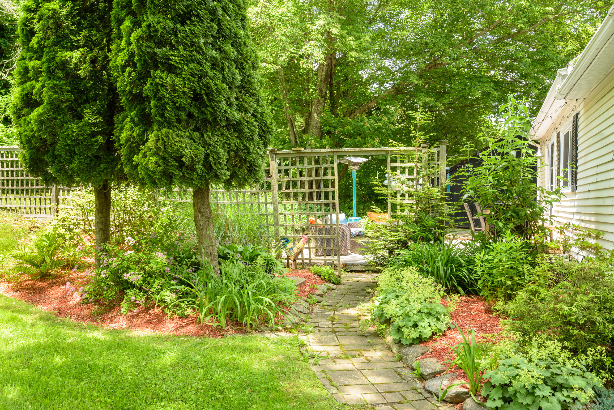 330 Chestnut Hill Road