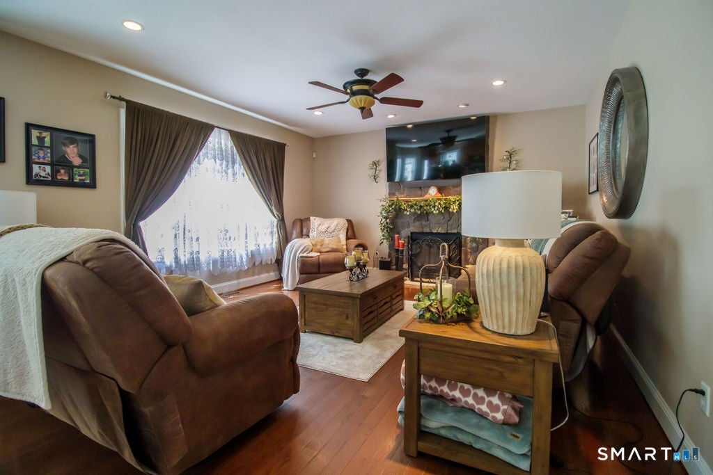 1 James Place