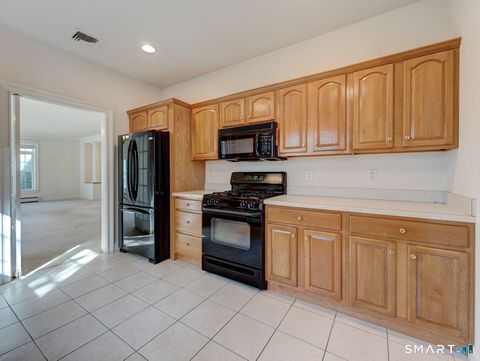 Tiny photo for 4 Eleanor St Extension #4, Vernon, CT 06066 (MLS # 24162639)