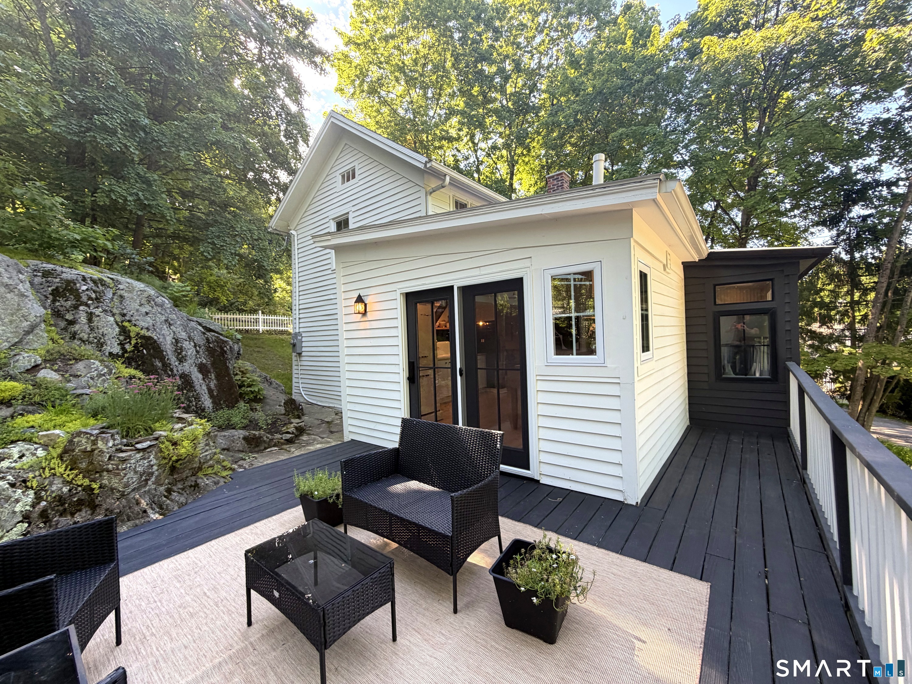 25 East Shore Road
