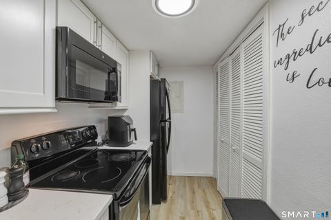 Tiny photo for 299 Carriage Crossing Lane #299, Middletown, CT 06457 (MLS # 24155639)