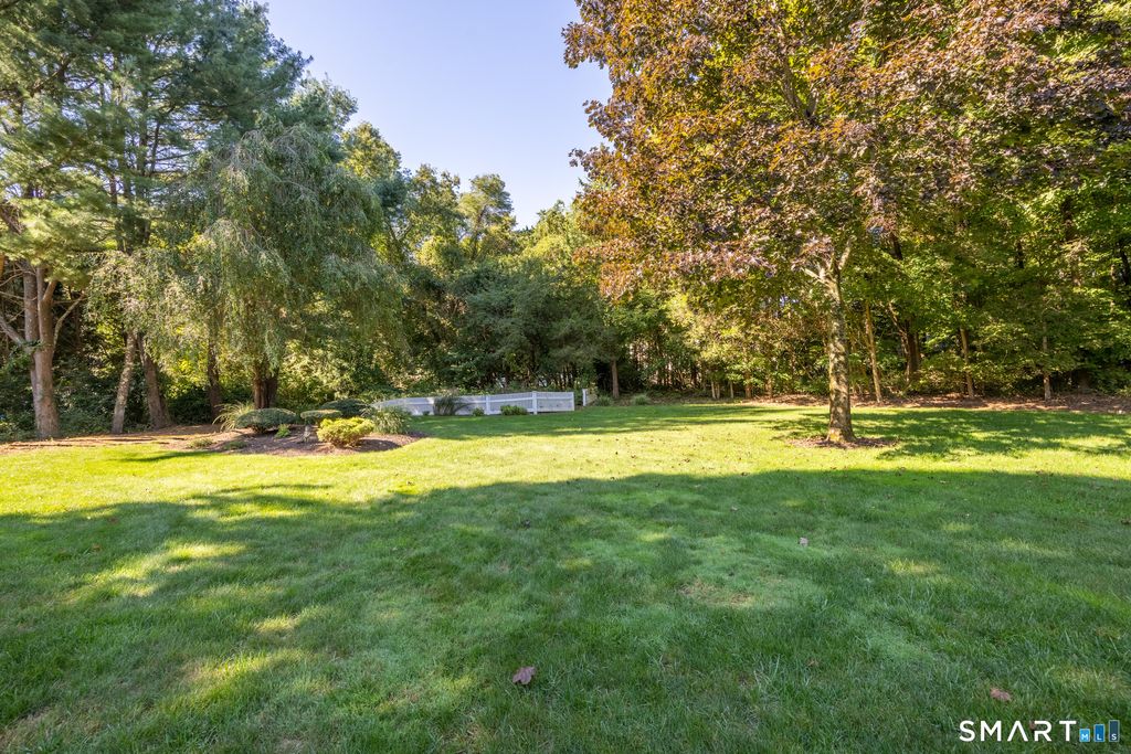 Photo of 1609 Sturbridge Court, Cheshire, CT 06410 (MLS # 24167170)