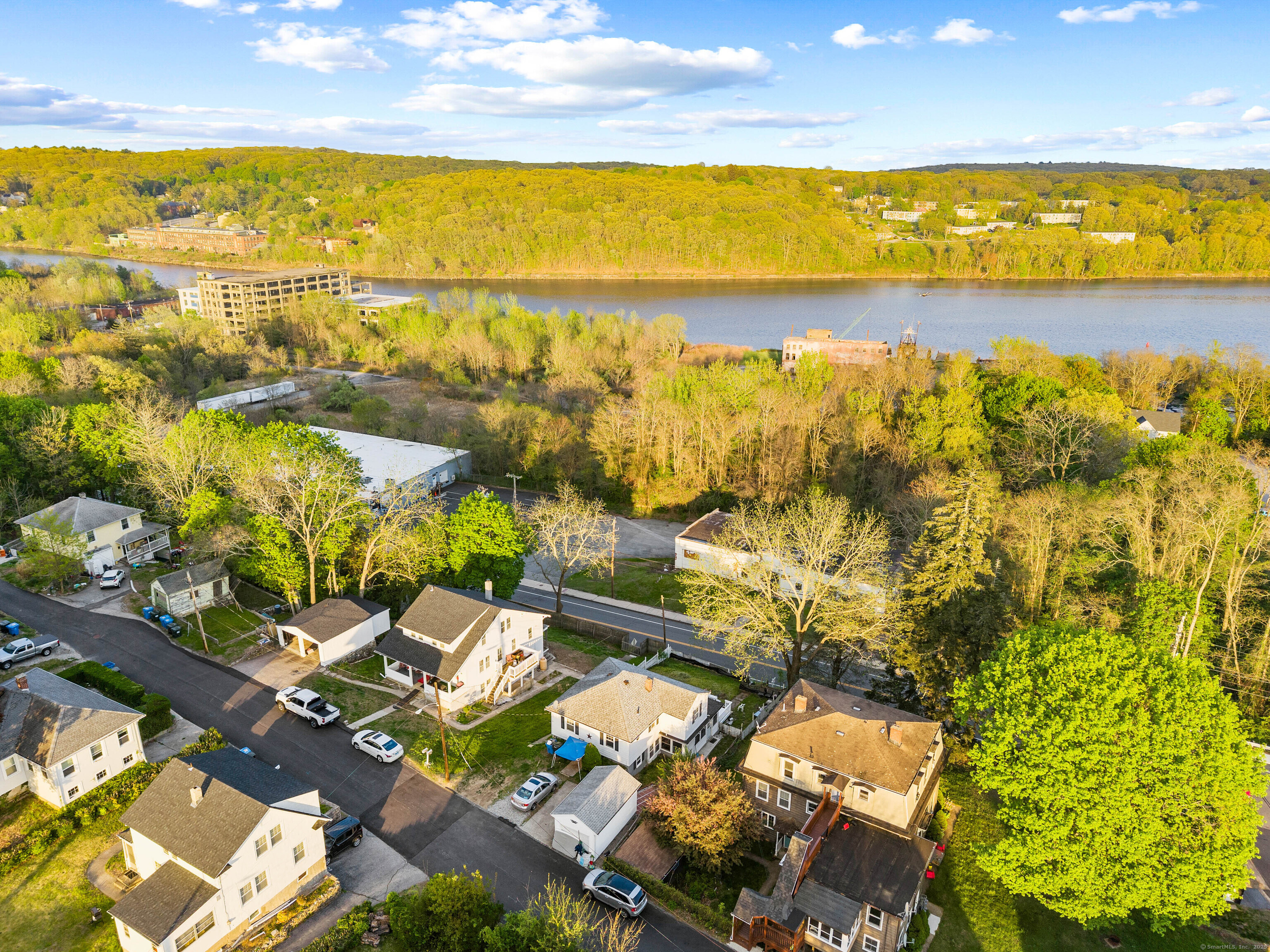 339 W Thames Street, Norwich, Connecticut image 12