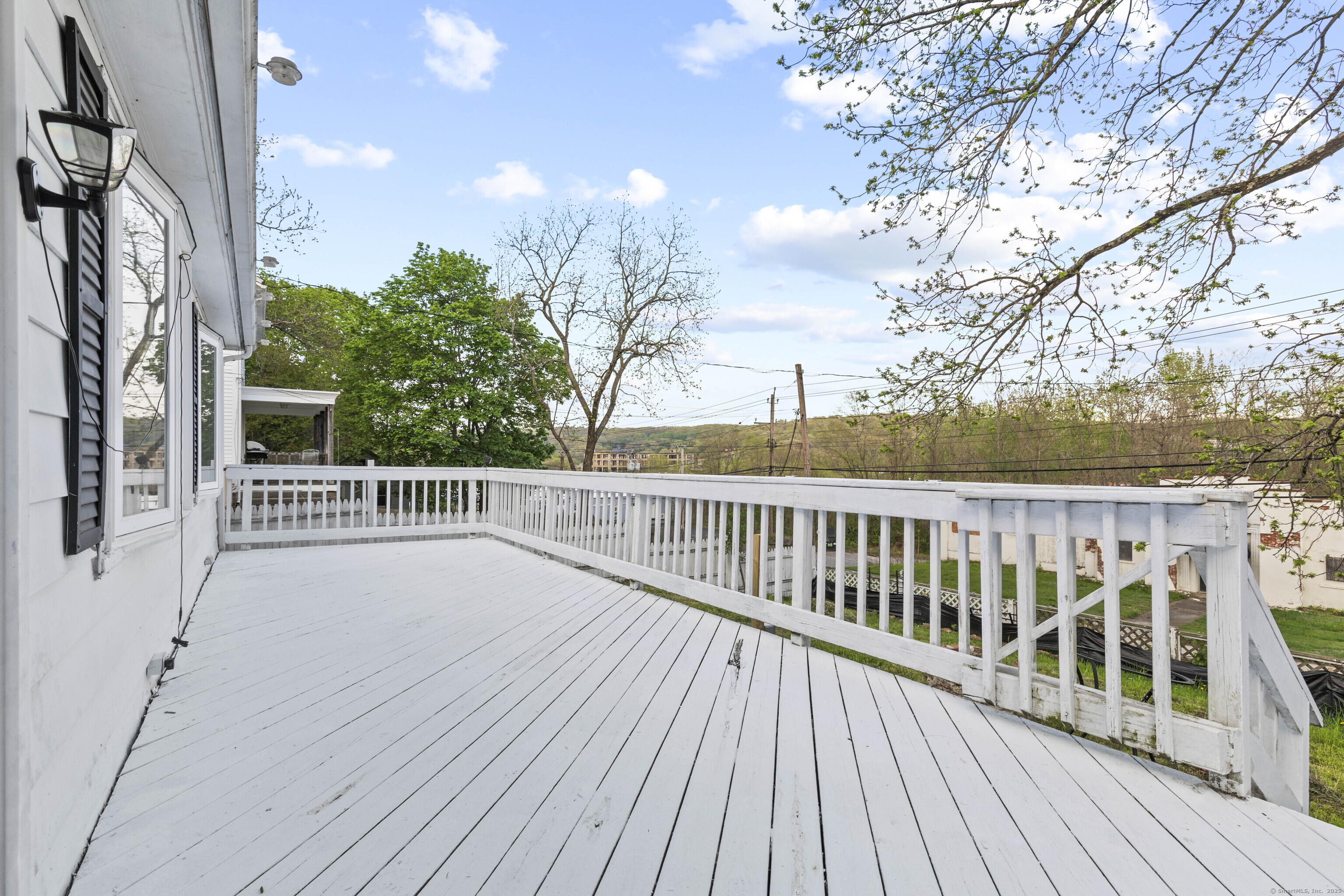 339 W Thames Street, Norwich, Connecticut image 8