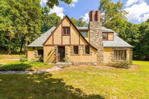 69 Peckham Lane Killingly CT 06239