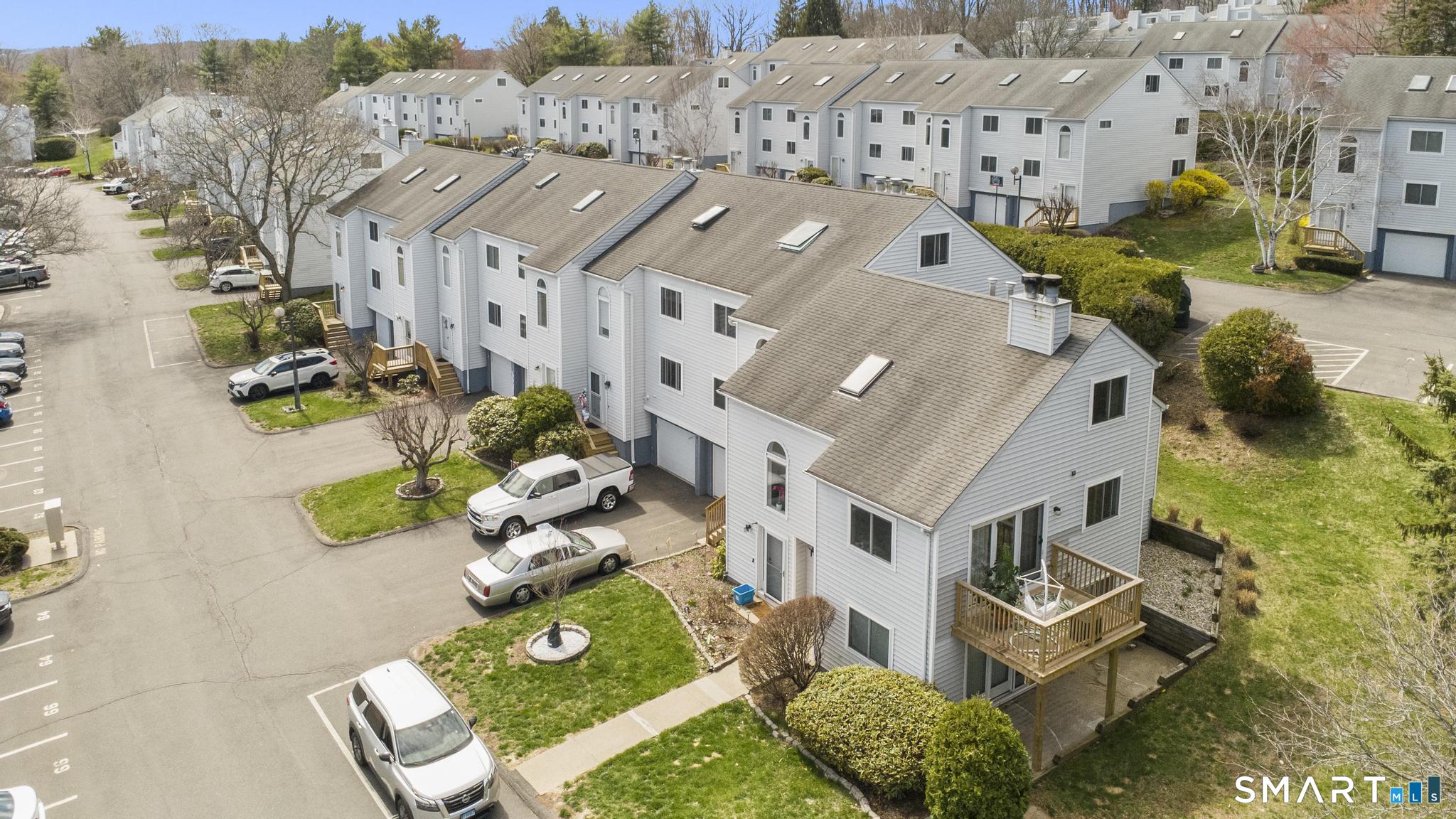 71 Clubhouse Drive 71