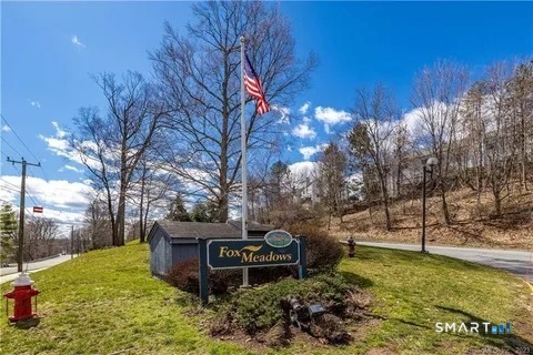 71 Clubhouse Drive 71