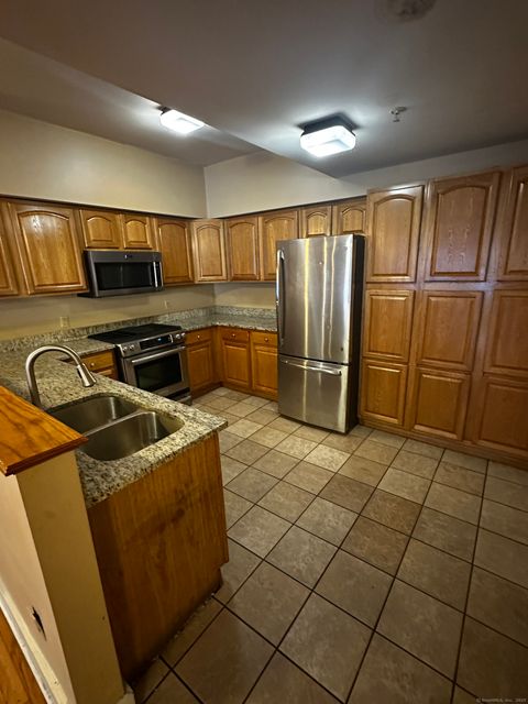 Tiny photo for 619 Congress Avenue #APT A1, New Haven, CT 06519 (MLS # 24134198)