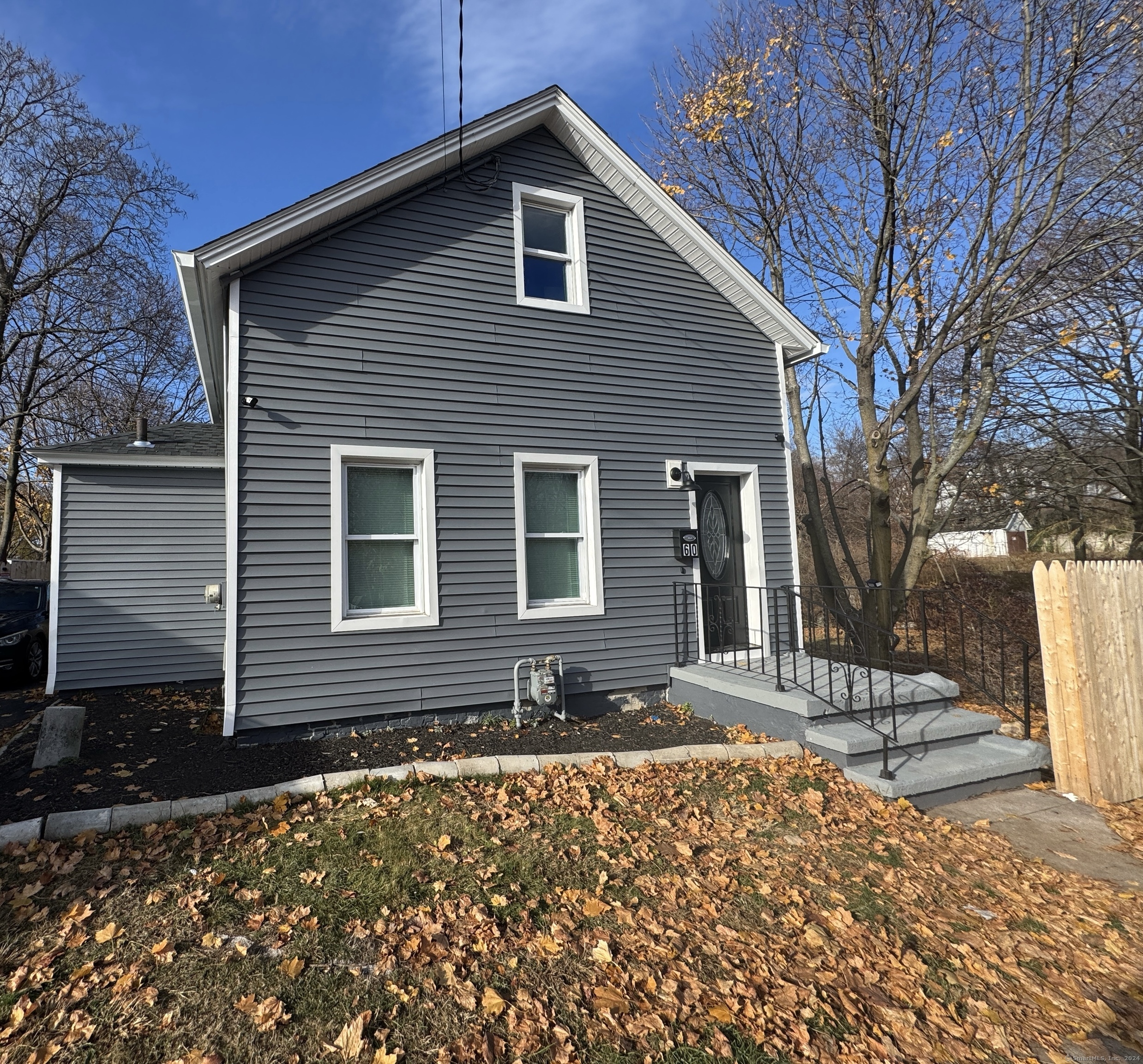 60 Bowen Street, Hamden, Connecticut - 4 Bedrooms  
2 Bathrooms  
7 Rooms - 