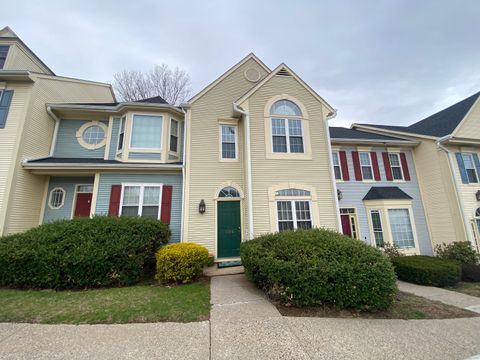 MLS: 24086522