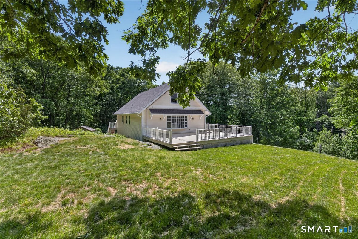22 Cloverdale Avenue