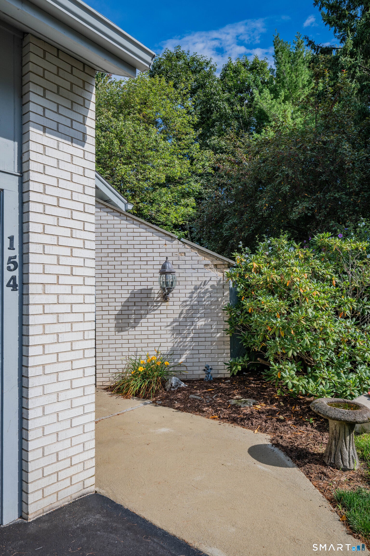 154 Suncrest Court