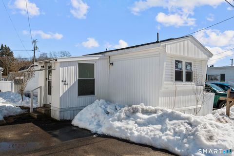 44 Linden Avenue North Westbrook CT 06498