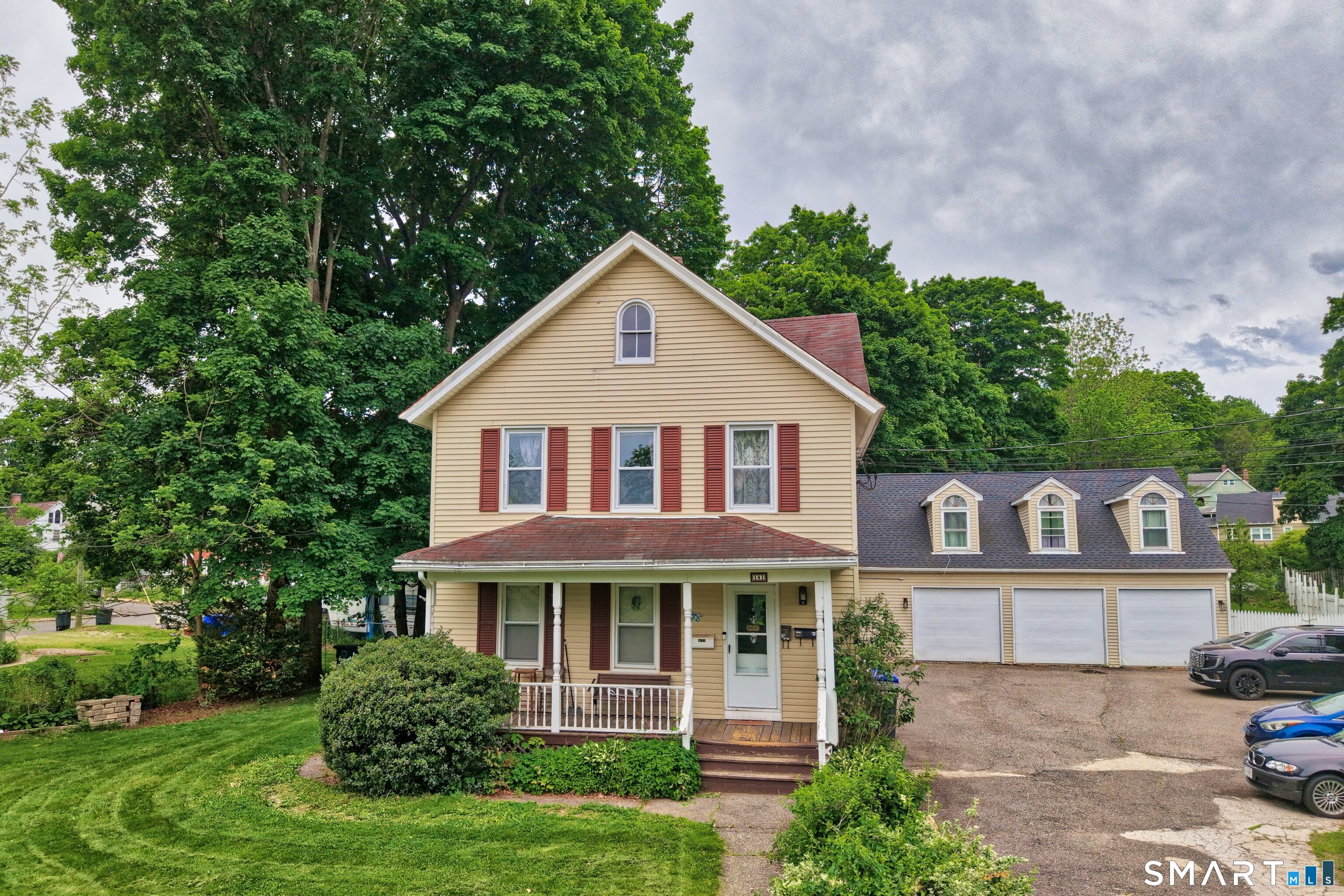 141 Riverside Avenue
