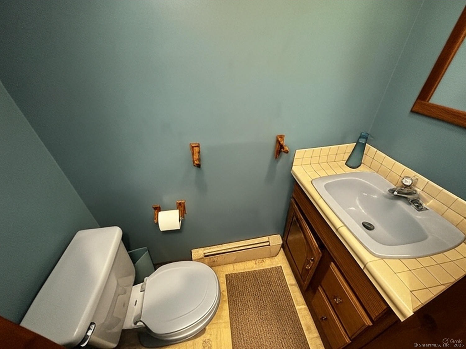 Montville, Connecticut 06370, United States, 2 Bedrooms Bedrooms, ,2 BathroomsBathrooms,Residential,Coming Soon,162824