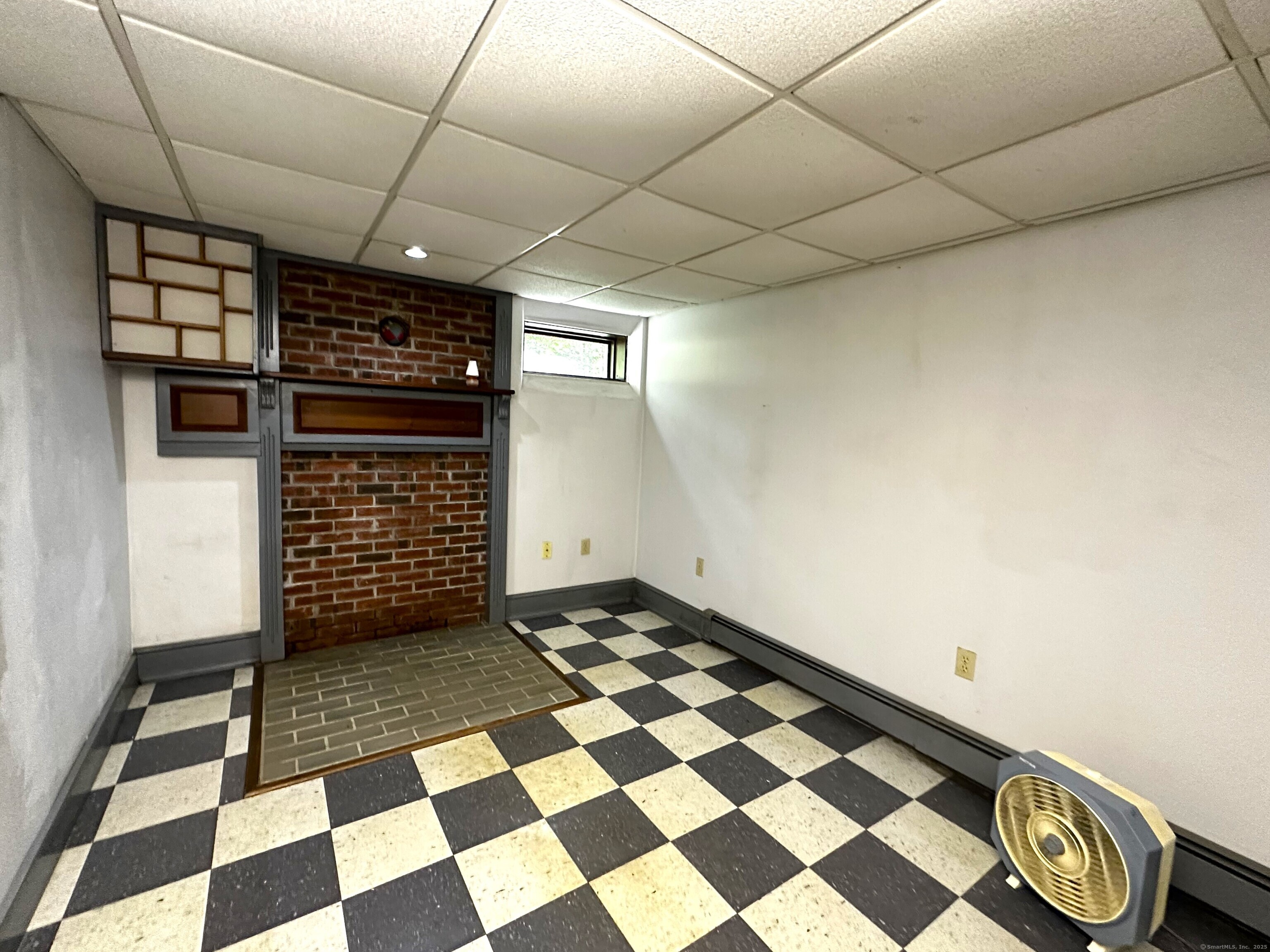 Montville, Connecticut 06370, United States, 2 Bedrooms Bedrooms, ,2 BathroomsBathrooms,Residential,Coming Soon,162824