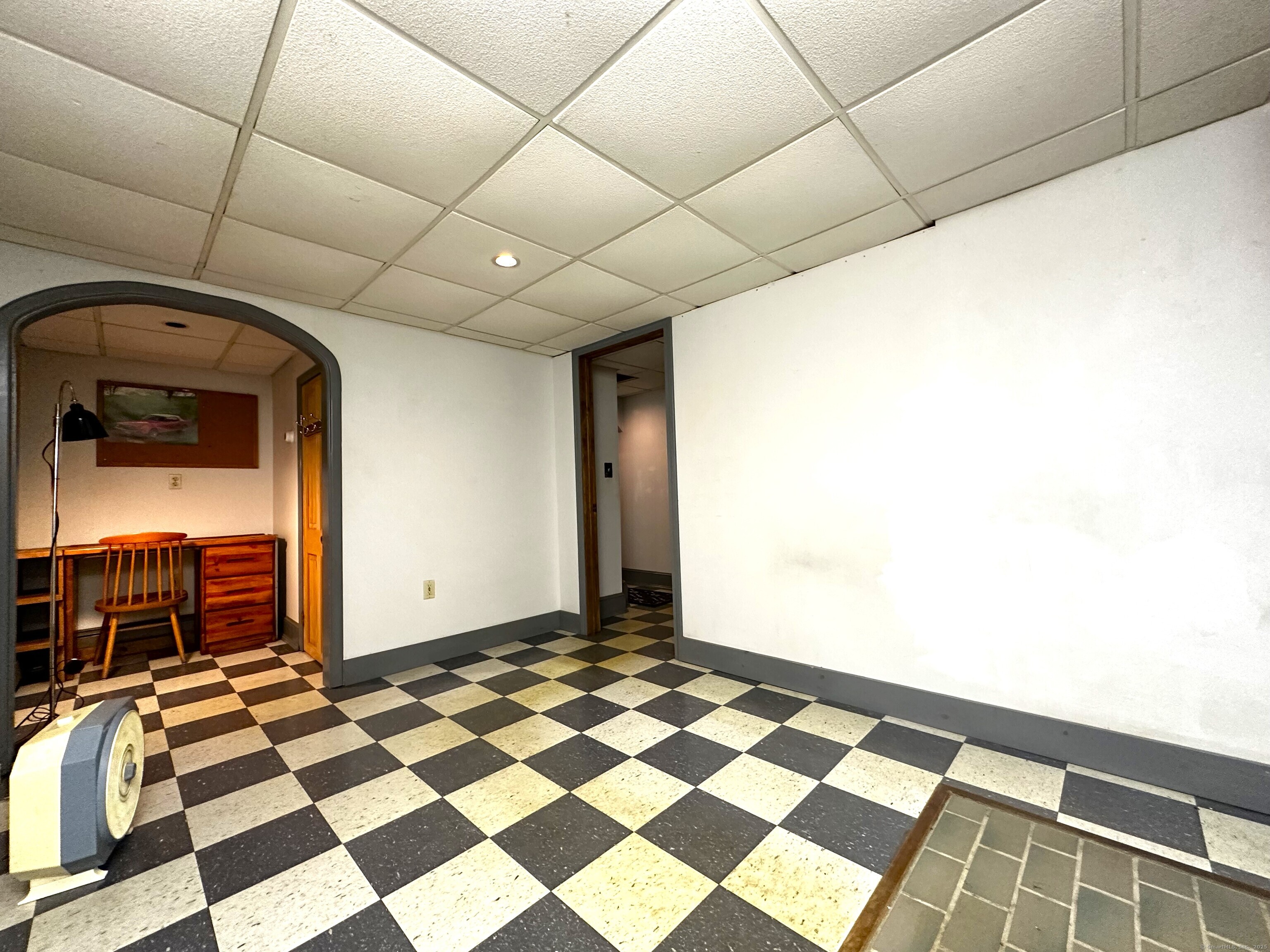 Montville, Connecticut 06370, United States, 2 Bedrooms Bedrooms, ,2 BathroomsBathrooms,Residential,Coming Soon,162824