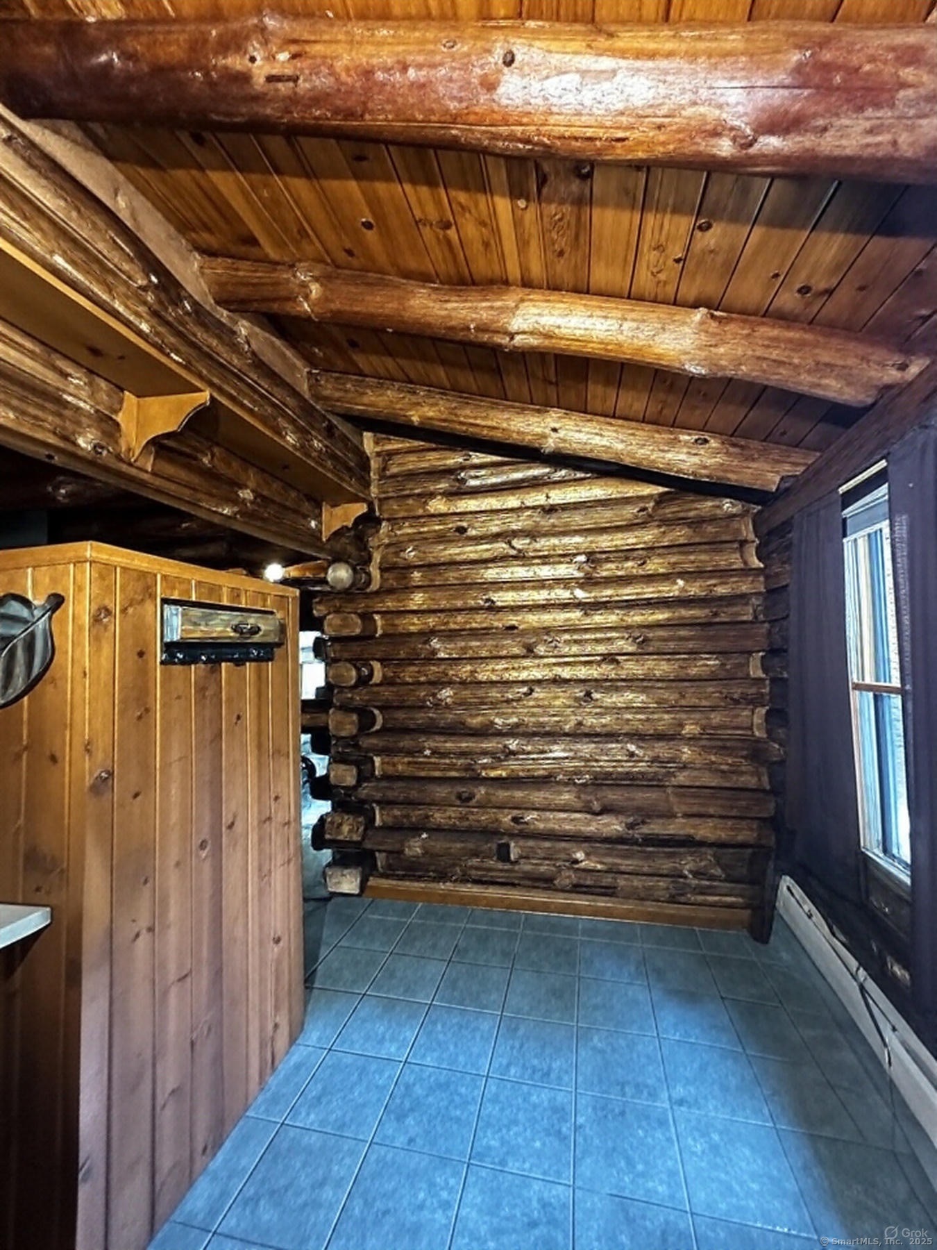 Montville, Connecticut 06370, United States, 2 Bedrooms Bedrooms, ,2 BathroomsBathrooms,Residential,Coming Soon,162824