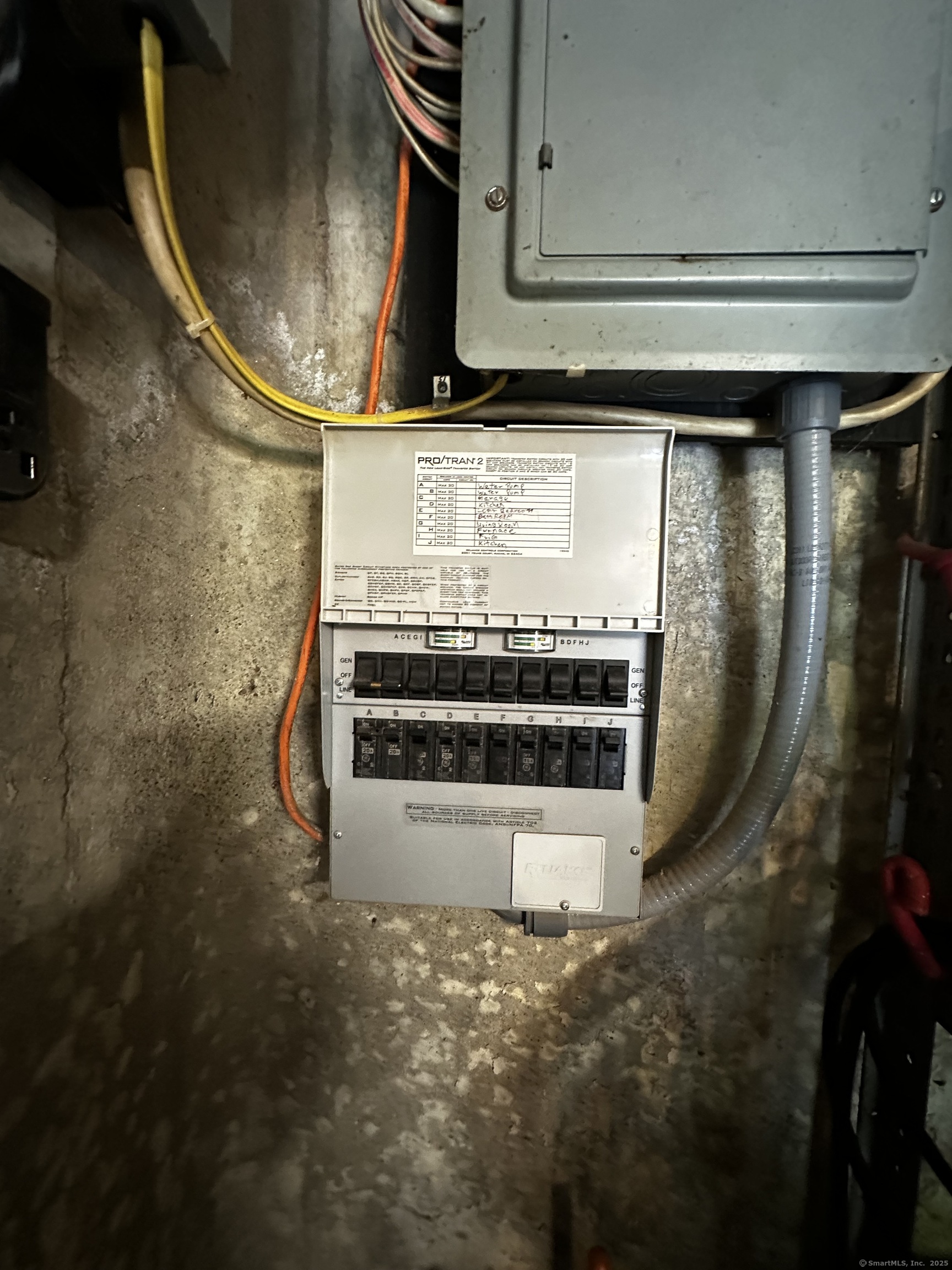 Montville, Connecticut 06370, United States, 2 Bedrooms Bedrooms, ,2 BathroomsBathrooms,Residential,Coming Soon,162824