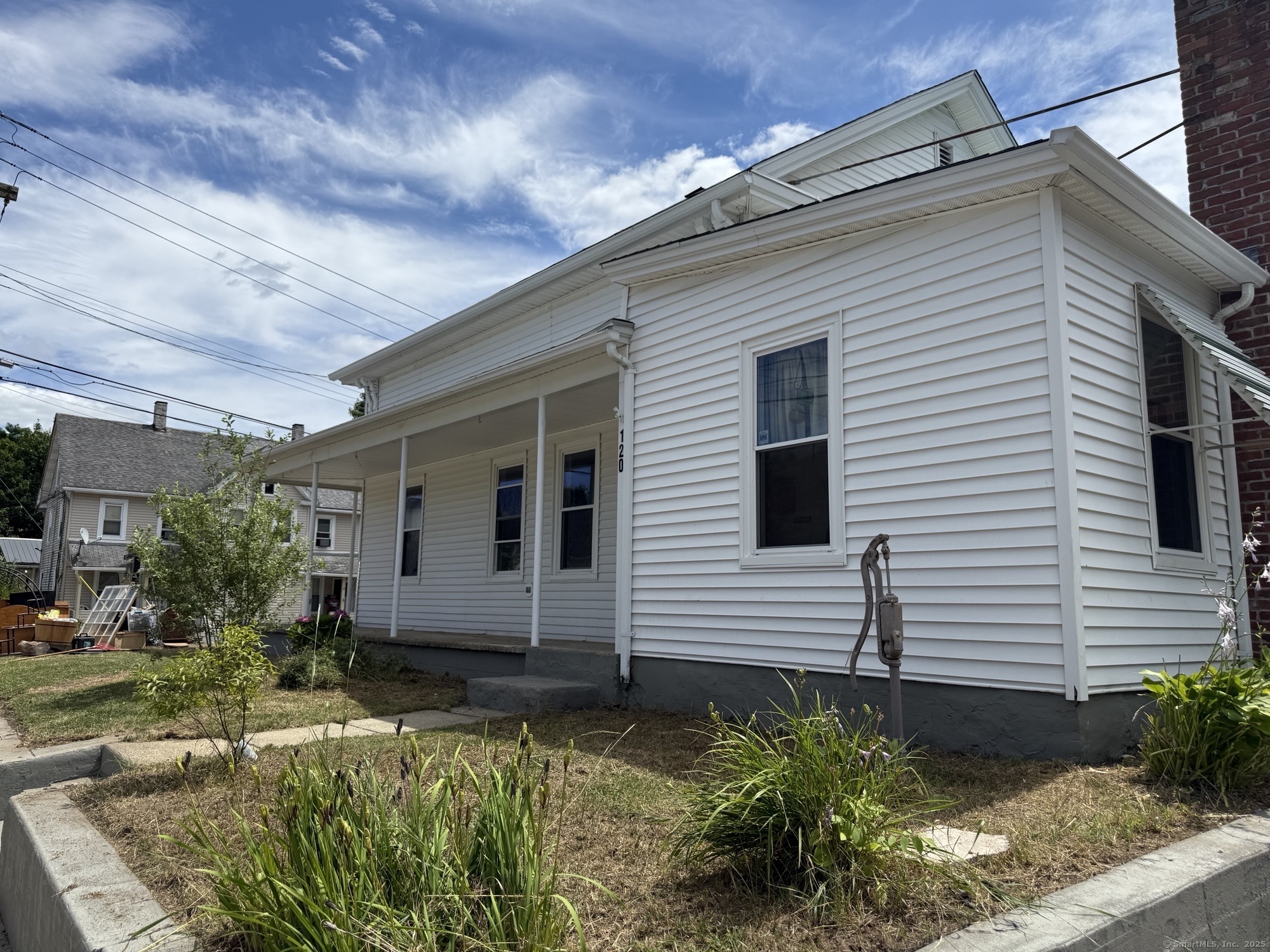 120 Mathewson Street