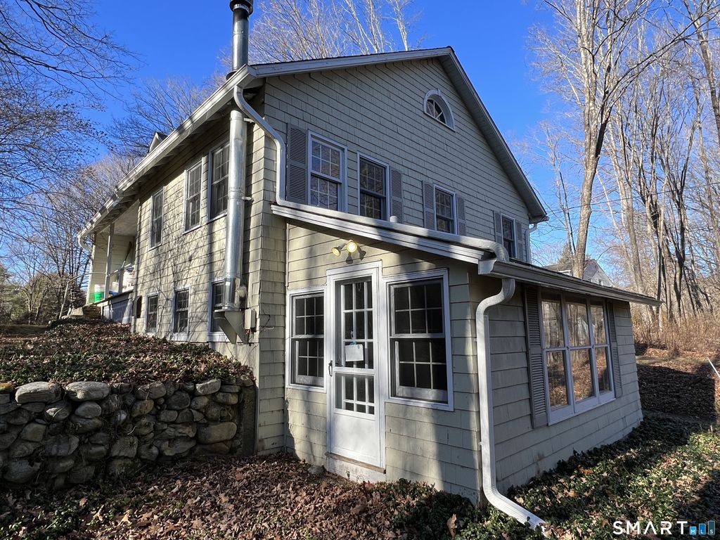 Photo of 290 Newtown Turnpike, Weston, CT 06883 (MLS # 24148503)