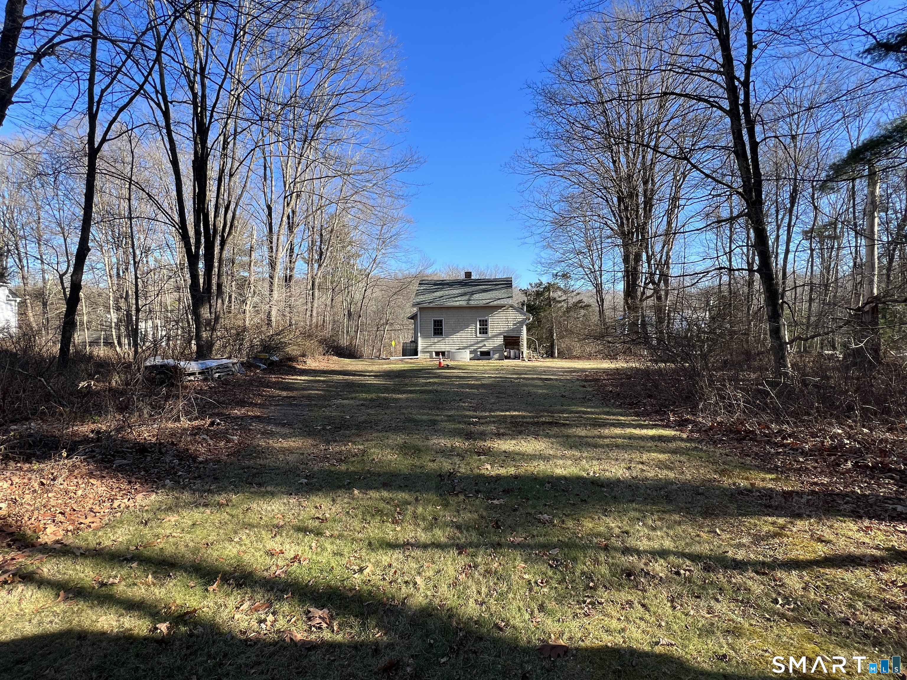 290 Newtown Turnpike