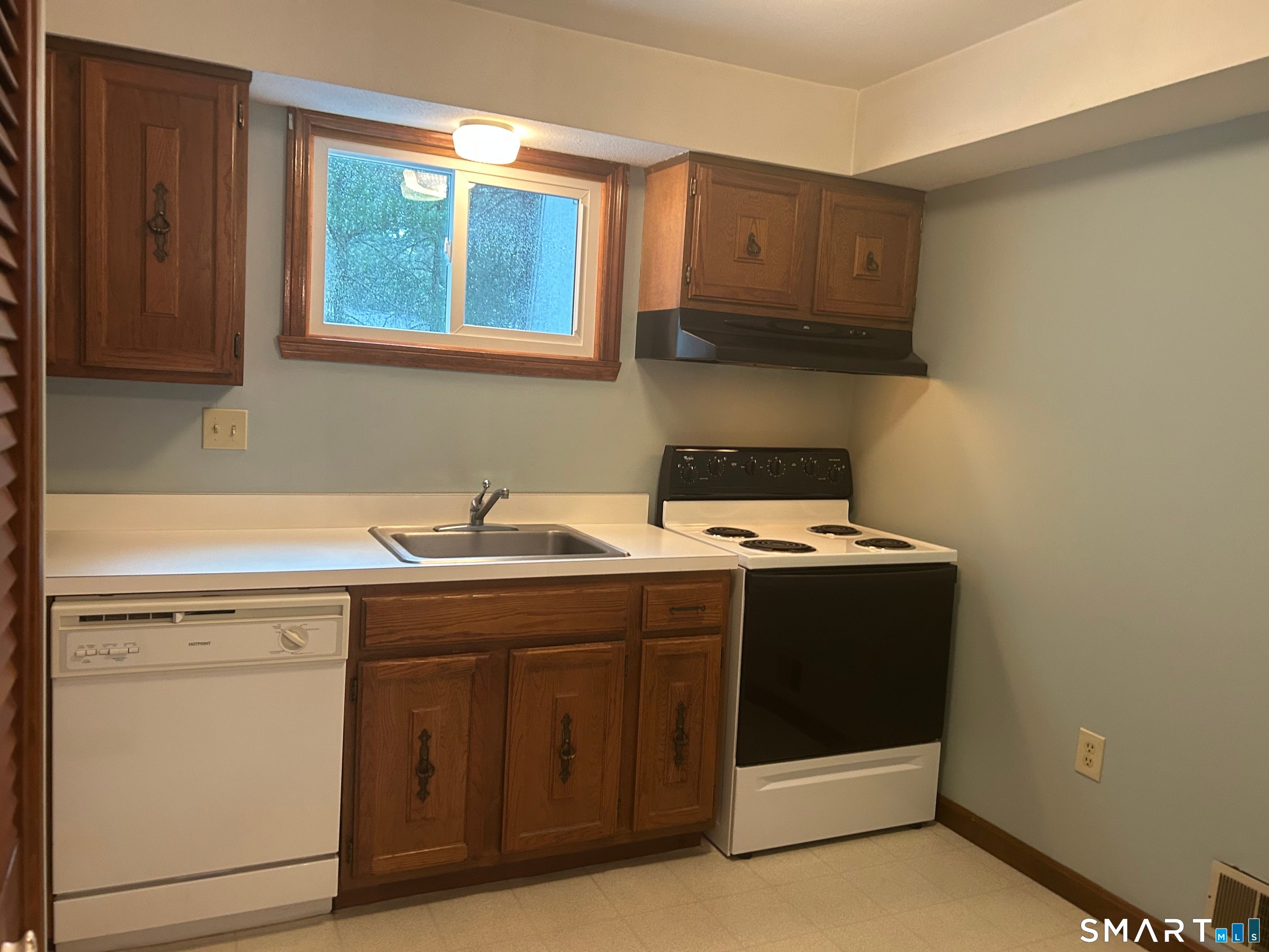 318 Dunfey Lane 318