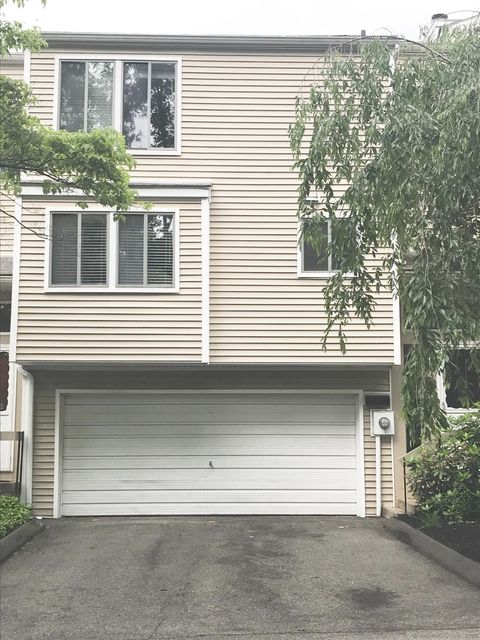 Photo of 140 Shepard Avenue #140, Hamden, CT 06514 (MLS # 24136936)