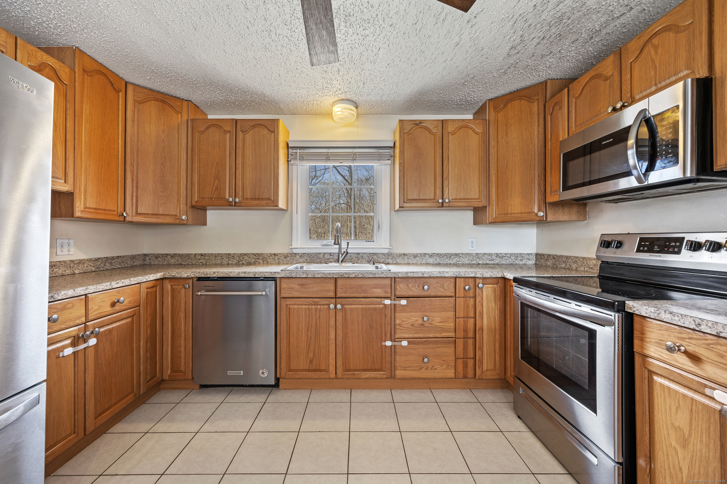 27 Marc Drive, Wallingford, Connecticut image 10