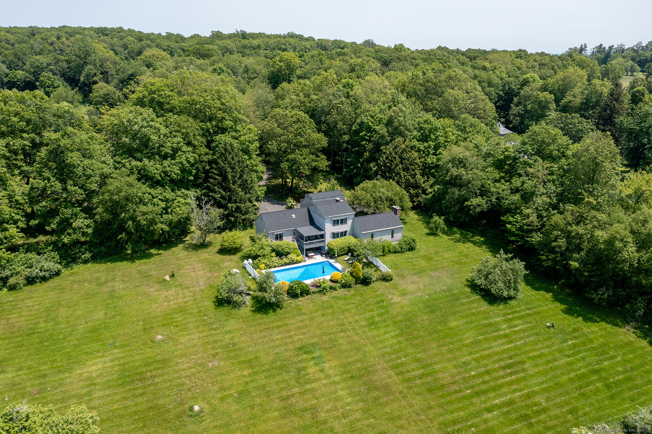 173 Beach Hill Road East