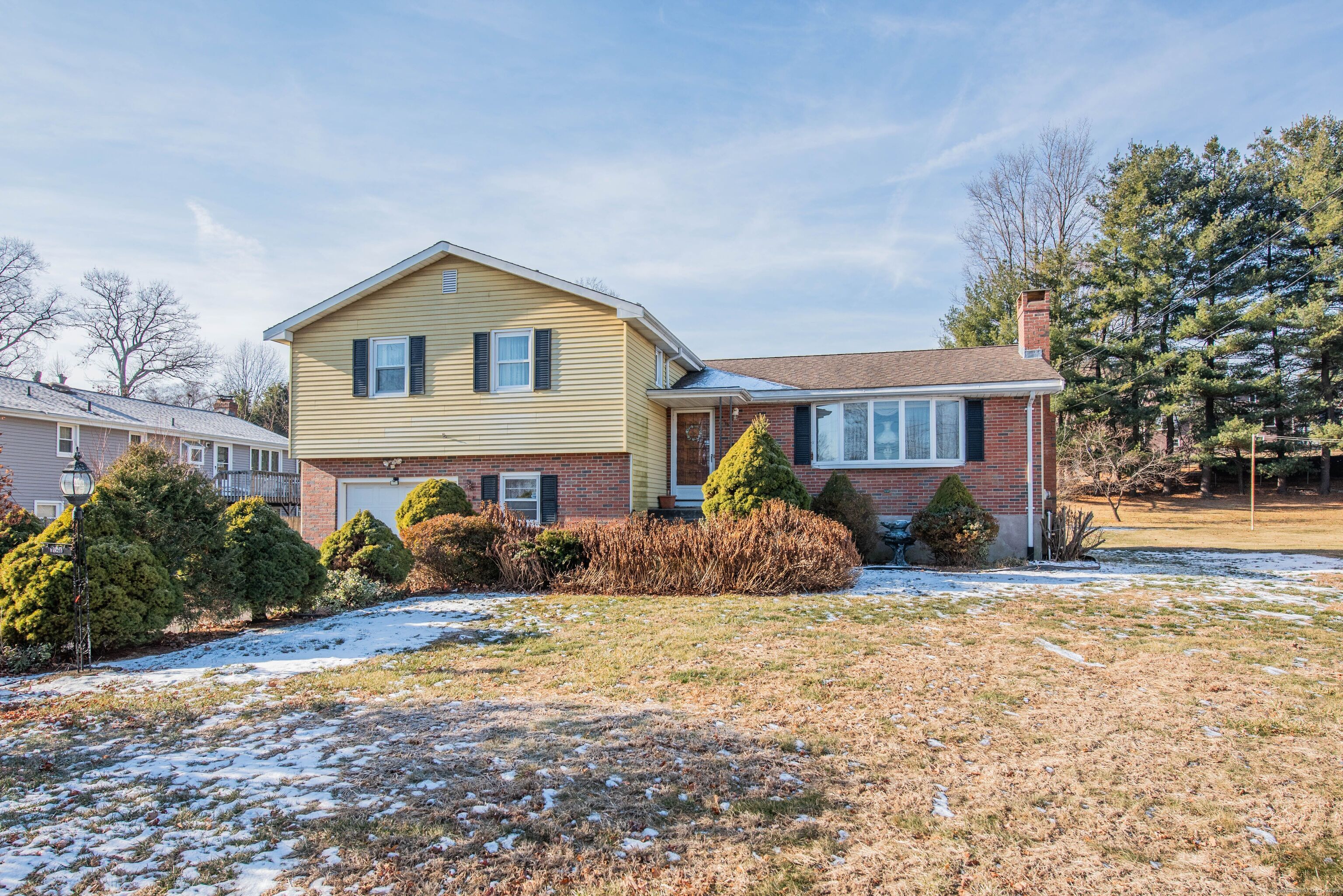 Photo 1 of Ridge Crest Circle, Wethersfield, Connecticut, $399,900, Web #: 24065337